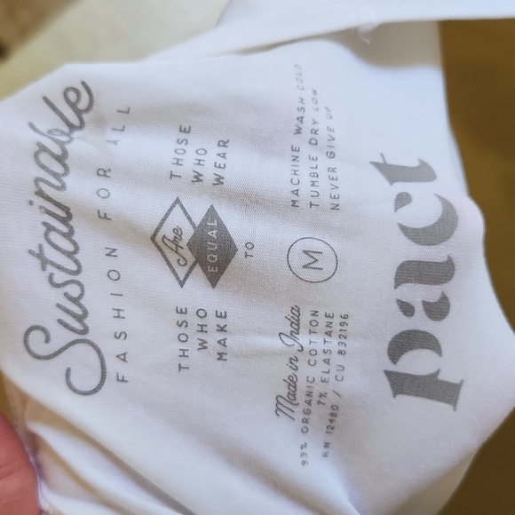 Pact T shirt - Picture 4 of 4